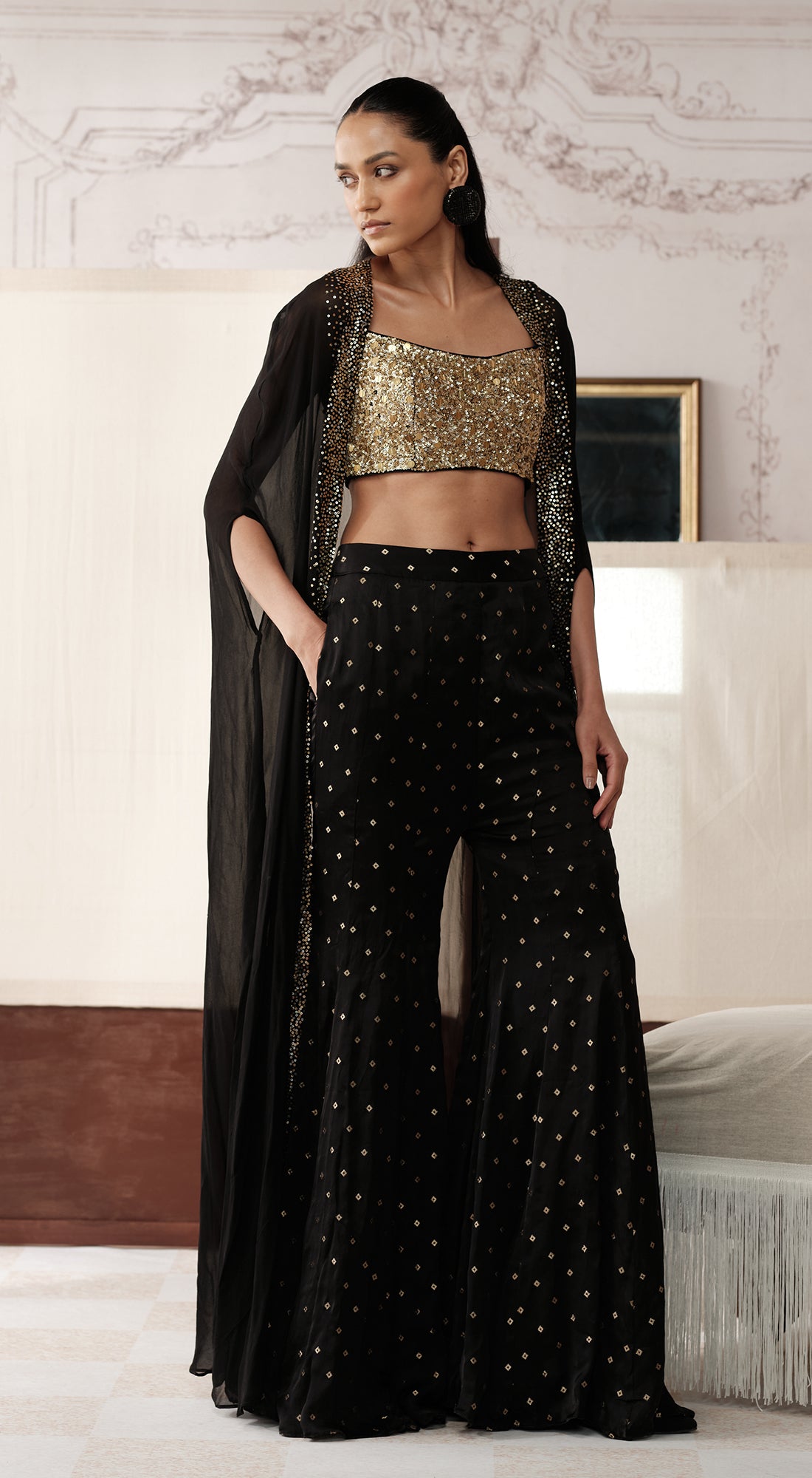 THE STARDUST & SMOKE CAPE SET