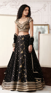 THE ROYAL OBSIDIAN LEHENGA