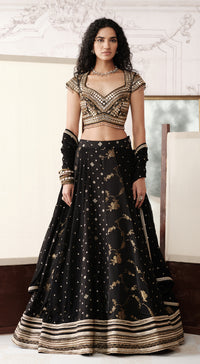 THE ROYAL OBSIDIAN LEHENGA